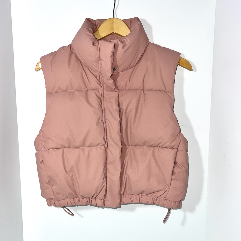 Love Tree Blush Cropped Pink Puffer Vest Large
